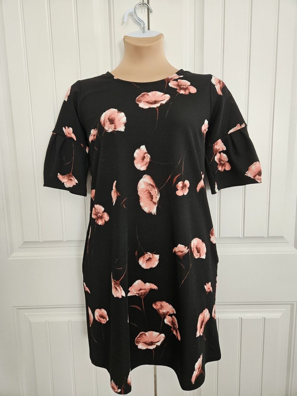 Agnes & Dora Floral Romance Adams Dress Nwt Sz S Black & Pink
